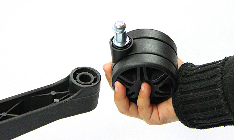 花轮万向轮转椅轮子 尼龙脚轮椅子电脑办公椅轮 卡簧卡口跑车轮