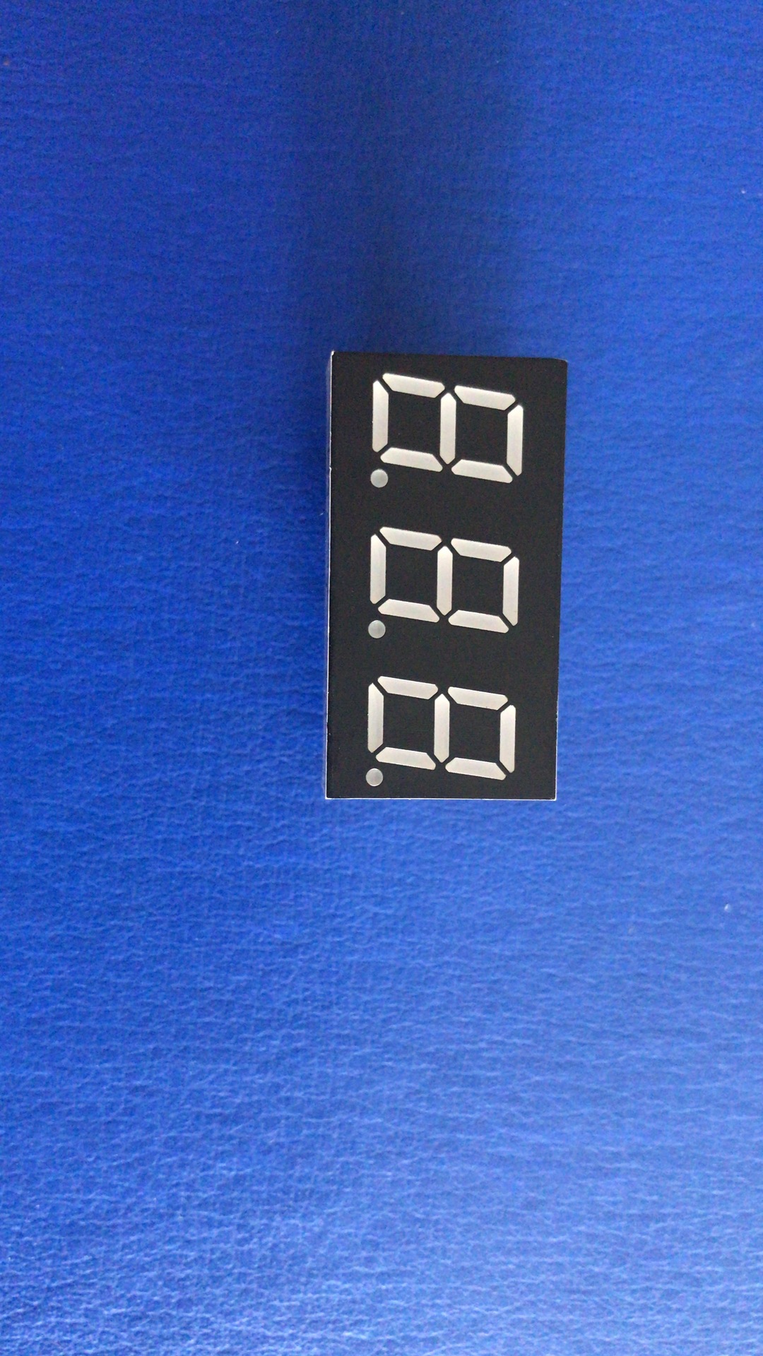 厂家供应04英寸三位蓝光数码管led数码管三位一体数码管