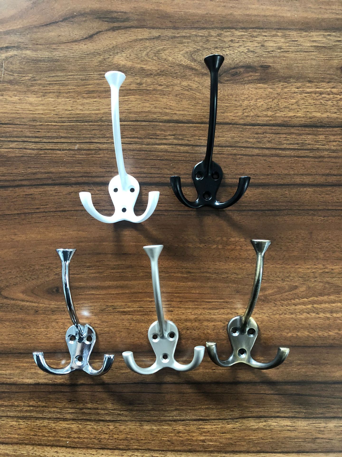 黑色单个衣服挂钩衣帽钩挂衣钩单钩壁挂钩衣柜浴室挂钩白色古铜