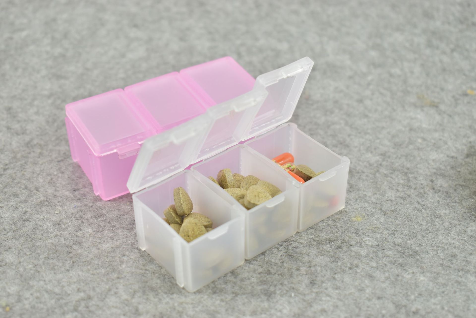 便携可拆开3格小药盒迷你药品收纳盒 密封随身药盒旅行装药丸盒子