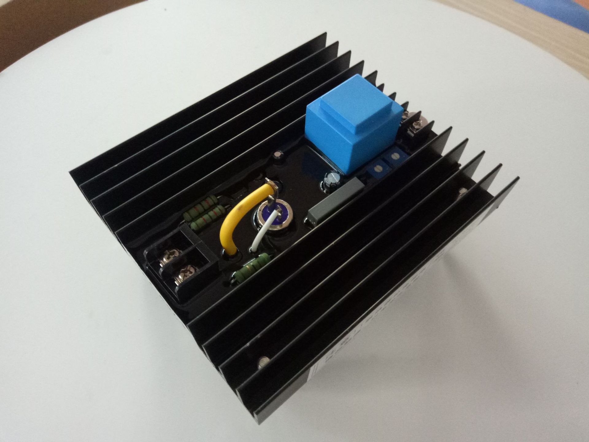 stc有刷发电机avr励磁调节器 stl-f-2调压板自动电压调节器