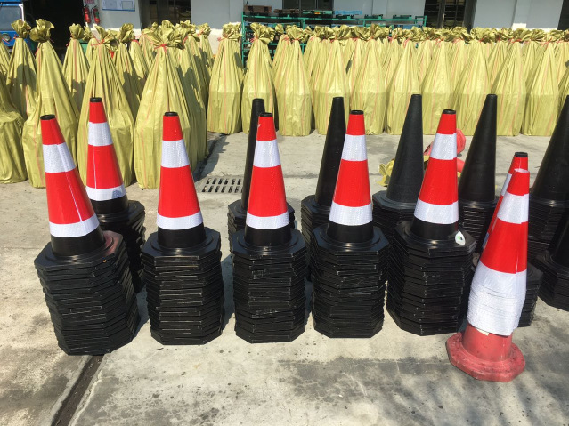 橡胶路锥70cm反光锥交通圆型锥桶50cm雪糕桶隔离墩警示柱安全路障
