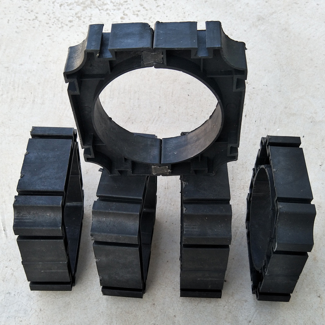 厂家大量批发电力管管枕电力电缆保护管管枕pvc管枕pe管枕