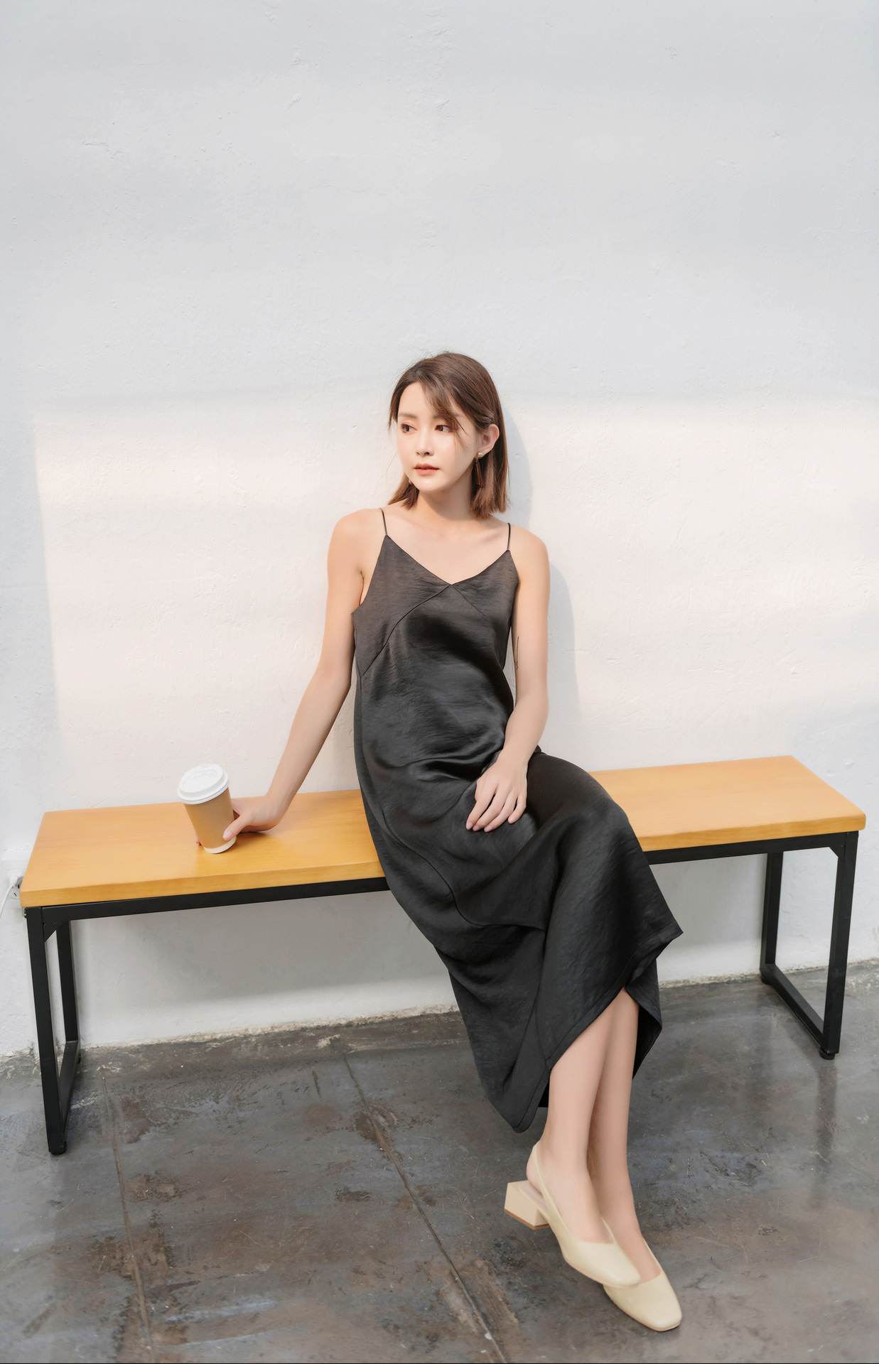 法式2018复古女装中长款冰丝吊带连衣裙 纯色韩版夏装新款连衣裙