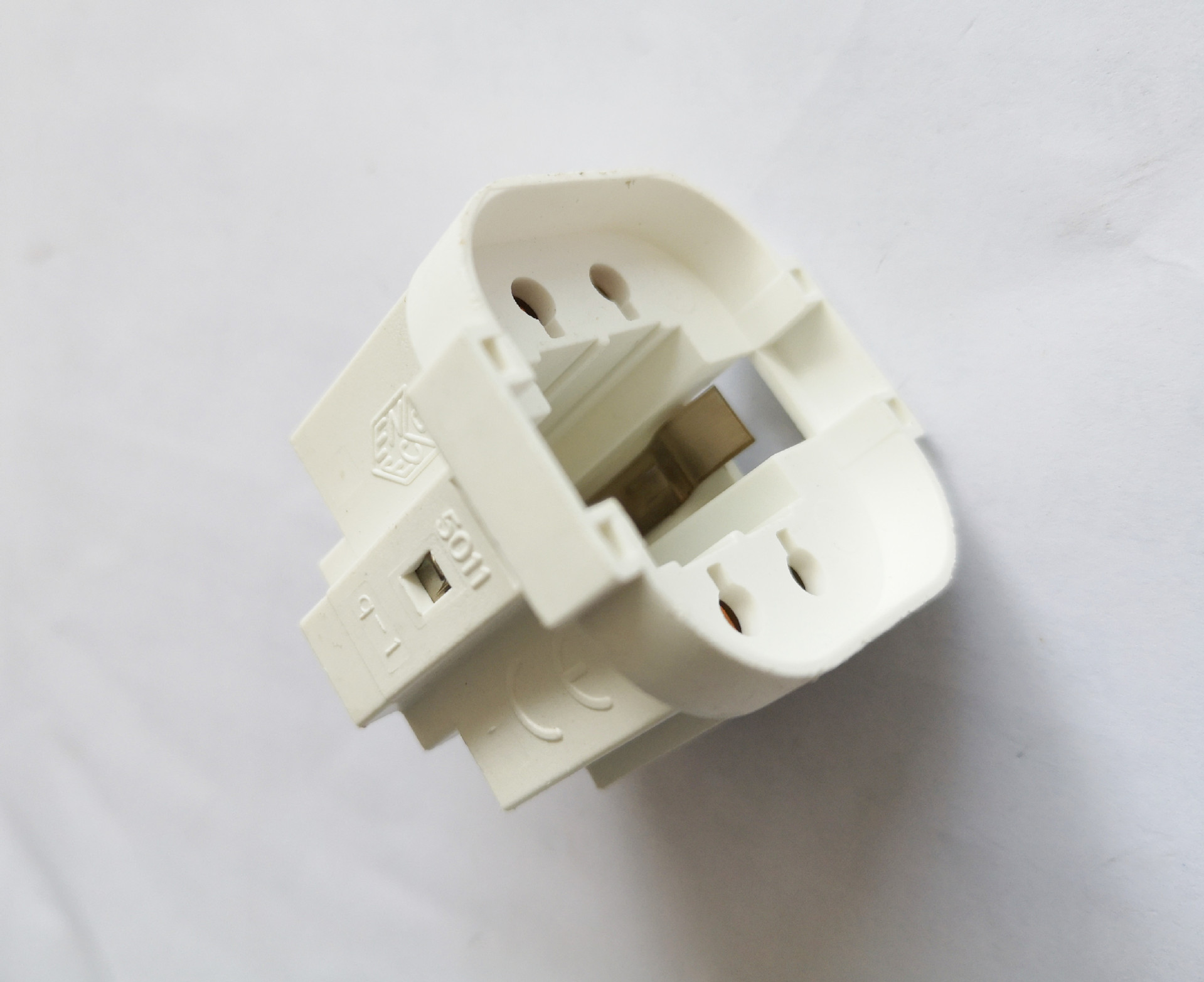 现货供应荧光灯座系列 g24塑胶灯座 四针led灯座