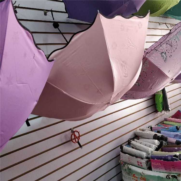 Running Rivers and Lakes Stall Hot Sale Black Rubber Umbrella Folding Sun Umbrella All-Weather Umbrella Lace Umbrella Low Price Direct Sales