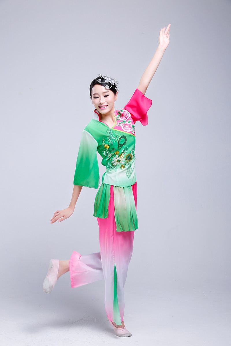 中老年女童秧歌服江南雨伞舞广场舞民族服扇子舞古典舞蹈服装女