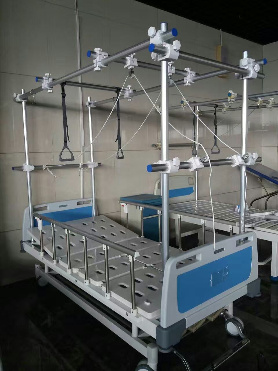 多功能骨科牵引床医用病床厚德医院整体手术室设备手术推车