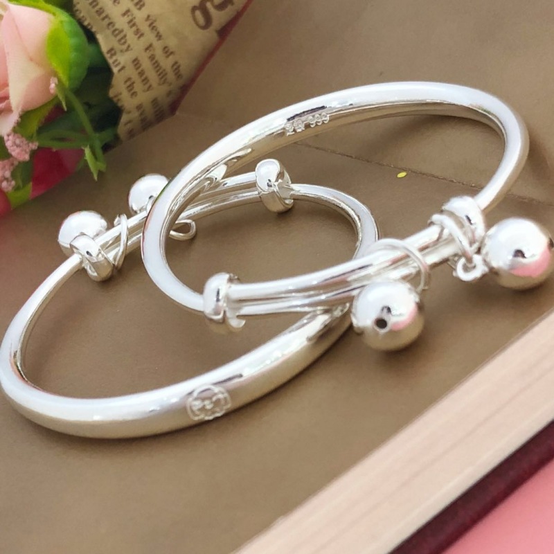 狗年生肖小孩手镯 纯银999 圆肚光面 民族风儿童银镯子 满月礼物