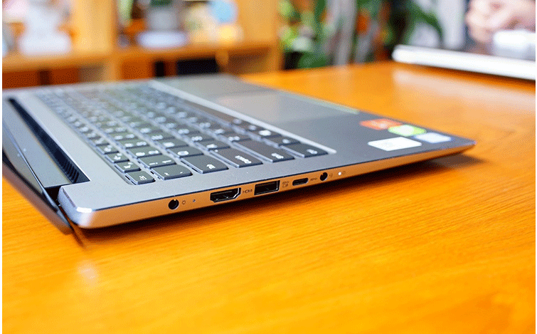 联想(lenovo)小新air14 14英寸2018新款超薄笔记本电脑