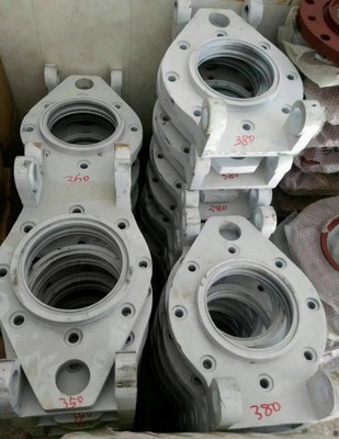 中联泵车铰链出料口