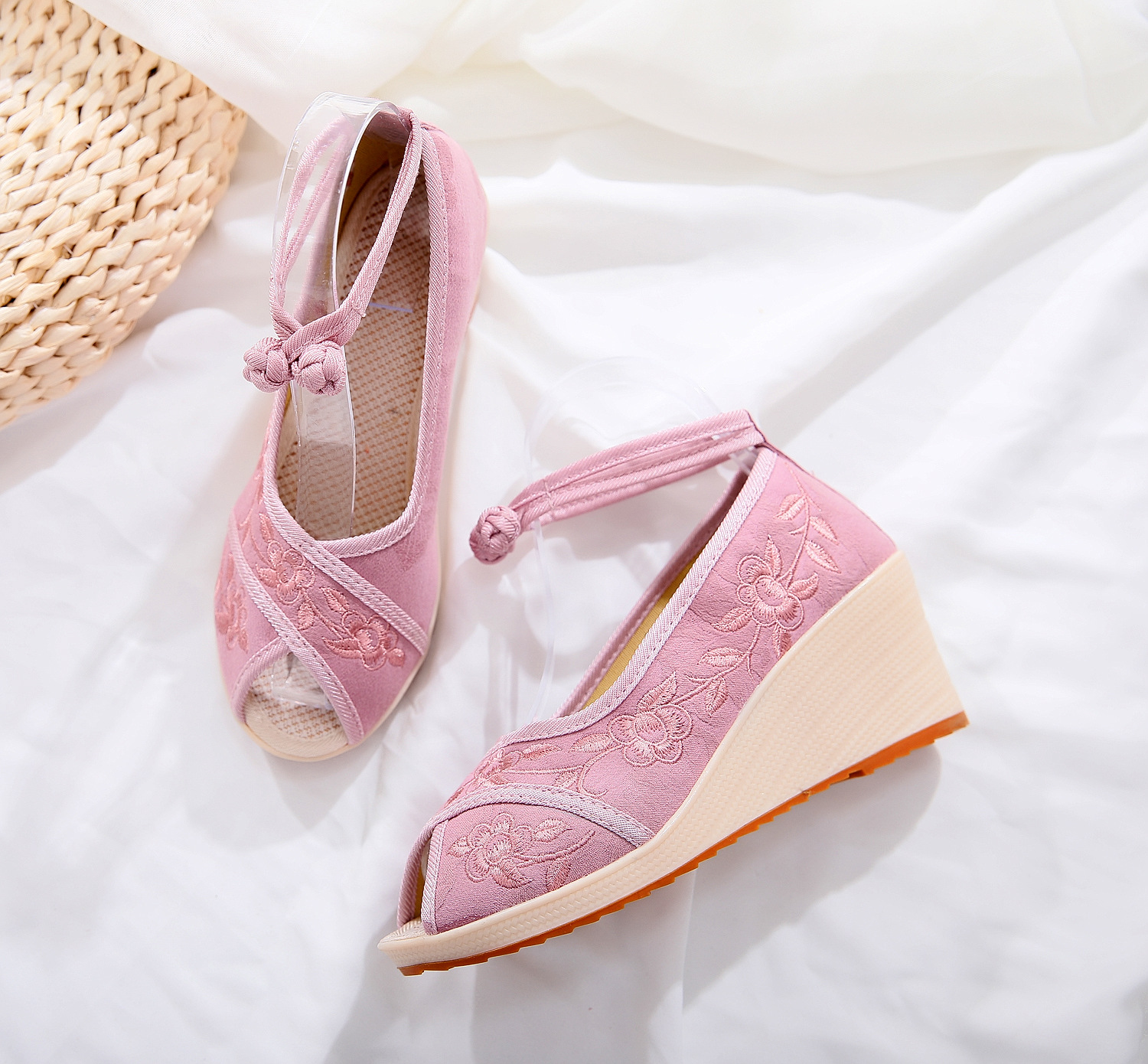 琏珠 花香 古风鞋汉服民族风绣花鞋提花棉高跟鱼嘴凉鞋