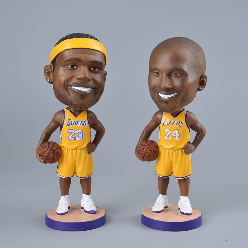 nba篮球公仔湖人詹姆斯科比模型摇头树脂工艺品手办篮球明星汽车