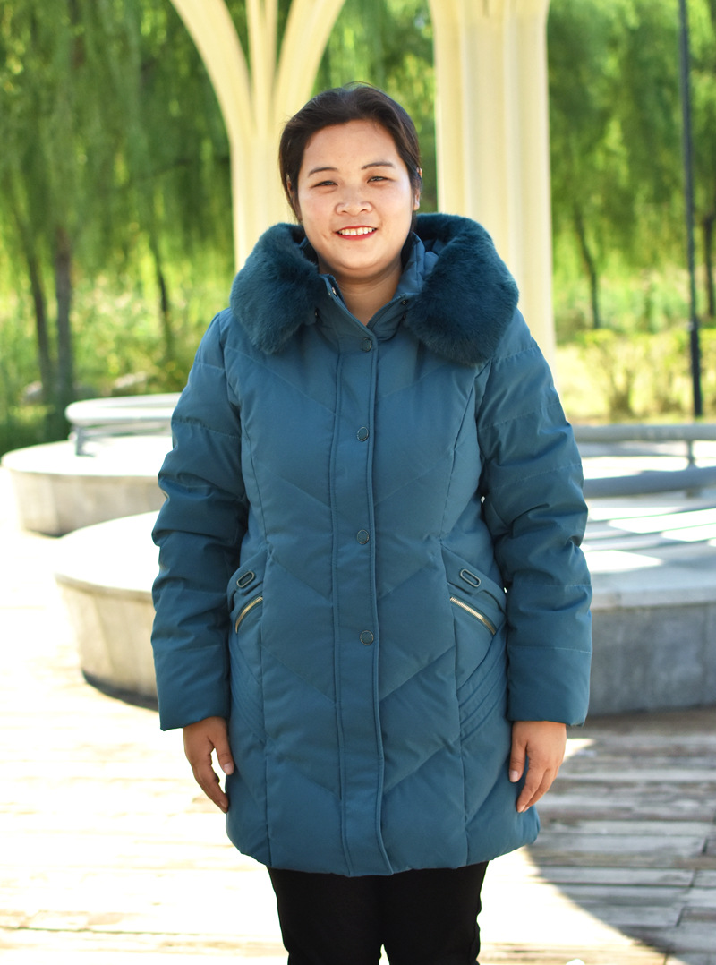 中老年大码女装厂家秋冬季特大码加大码胖中年女装厚款妈妈羽绒服