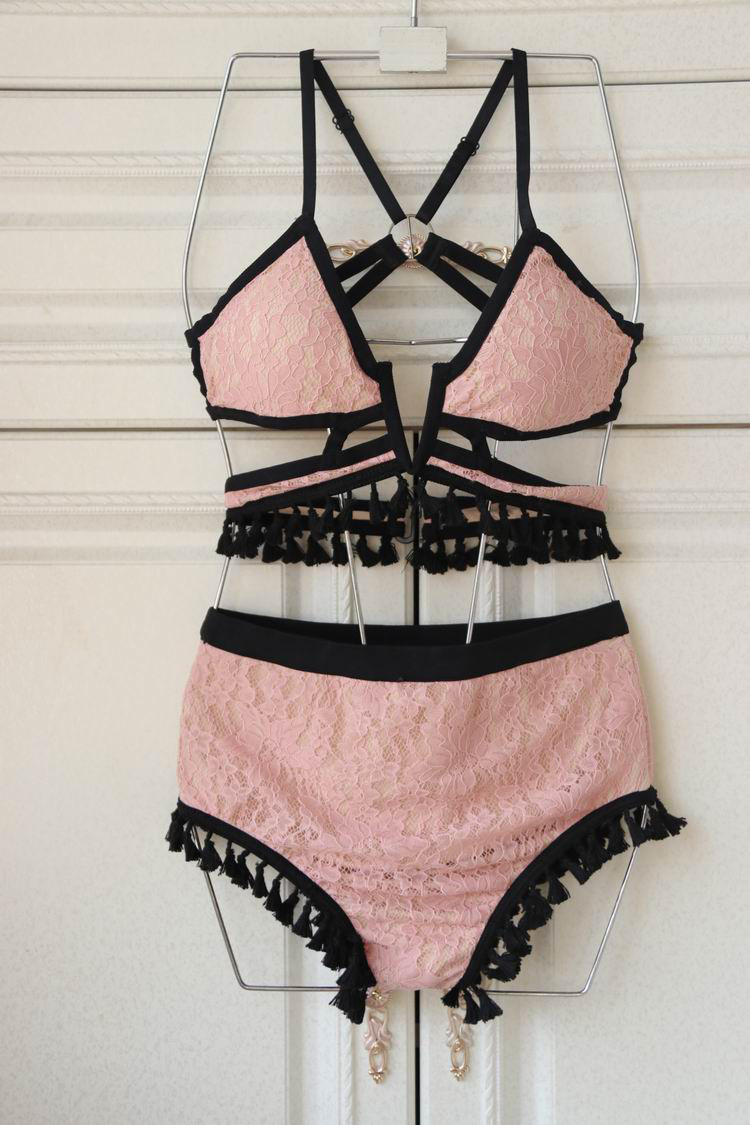 欧美新款网红同款性感蕾丝大小胸聚拢遮肚显瘦温泉度假分体泳衣女