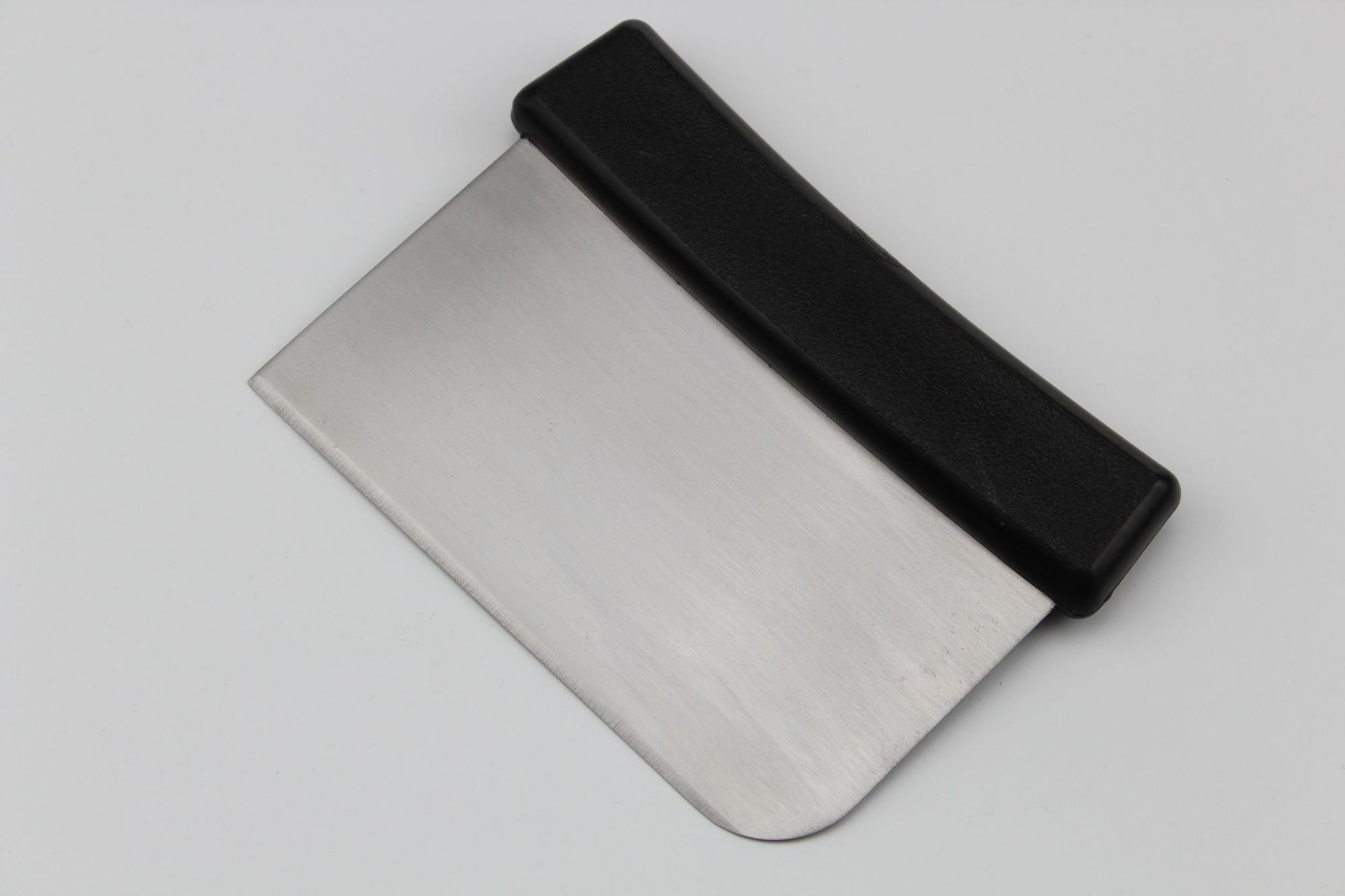 不锈钢切面刀面团切割工具刮粉刀 塑料切粉器厨房刮刀新品批发