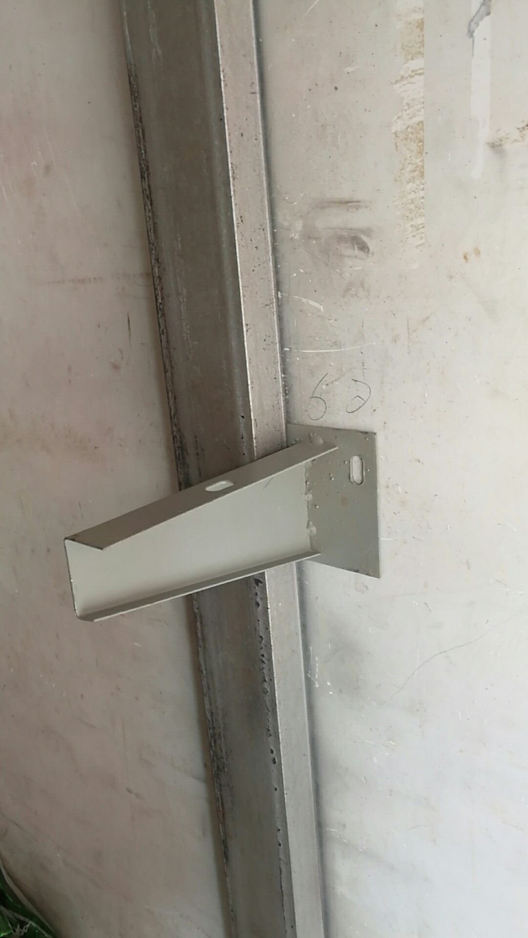 厂家直销电缆热镀锌桥架托臂国标管廊桥架托臂长度可调节托臂