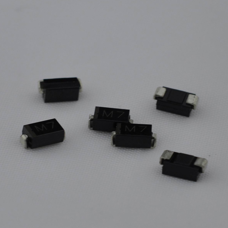 m7整流二极管1n4007贴片