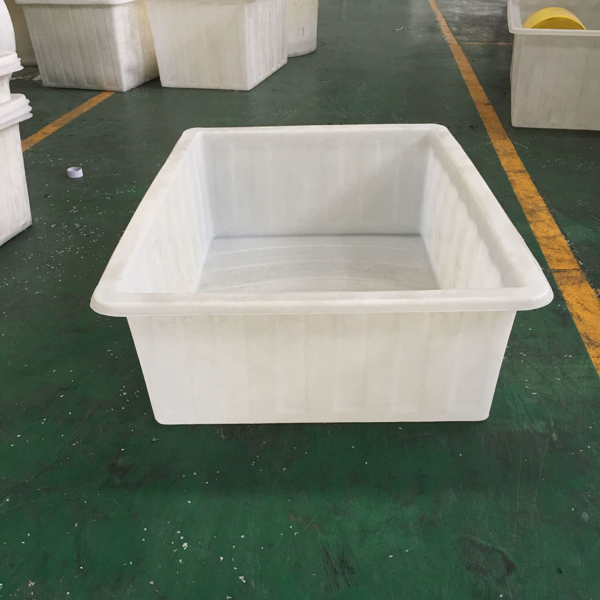 吉林700l水产养殖桶牛津料塑料方箱塑料方形鱼池滚塑水箱批发