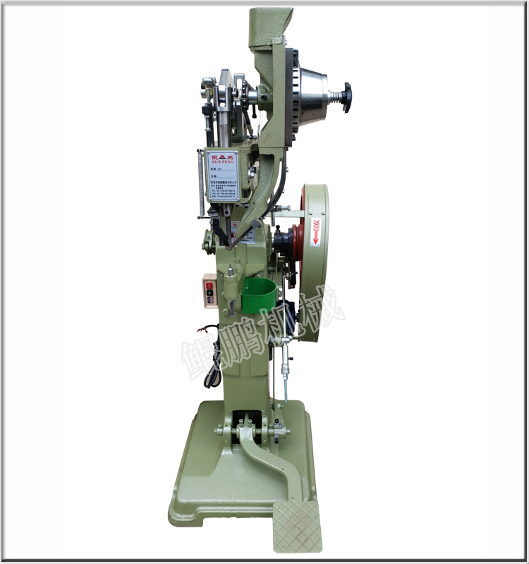 铆钉机生产厂家 振动斗自动立式小型铆钉机价格 批发定制铆钉机