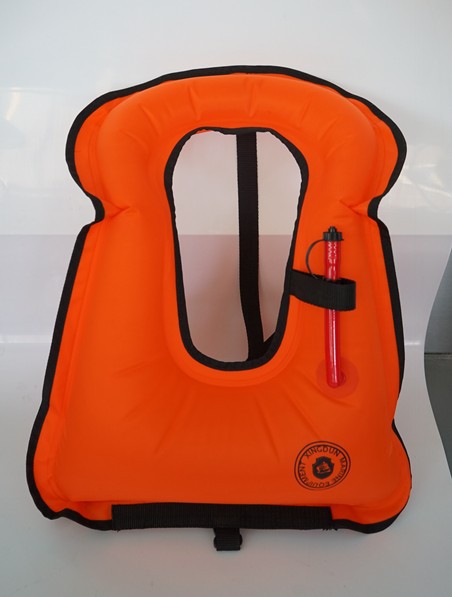 成人儿童浮力漂流背心浮潜服装备口吹气衣便携式充气救生衣