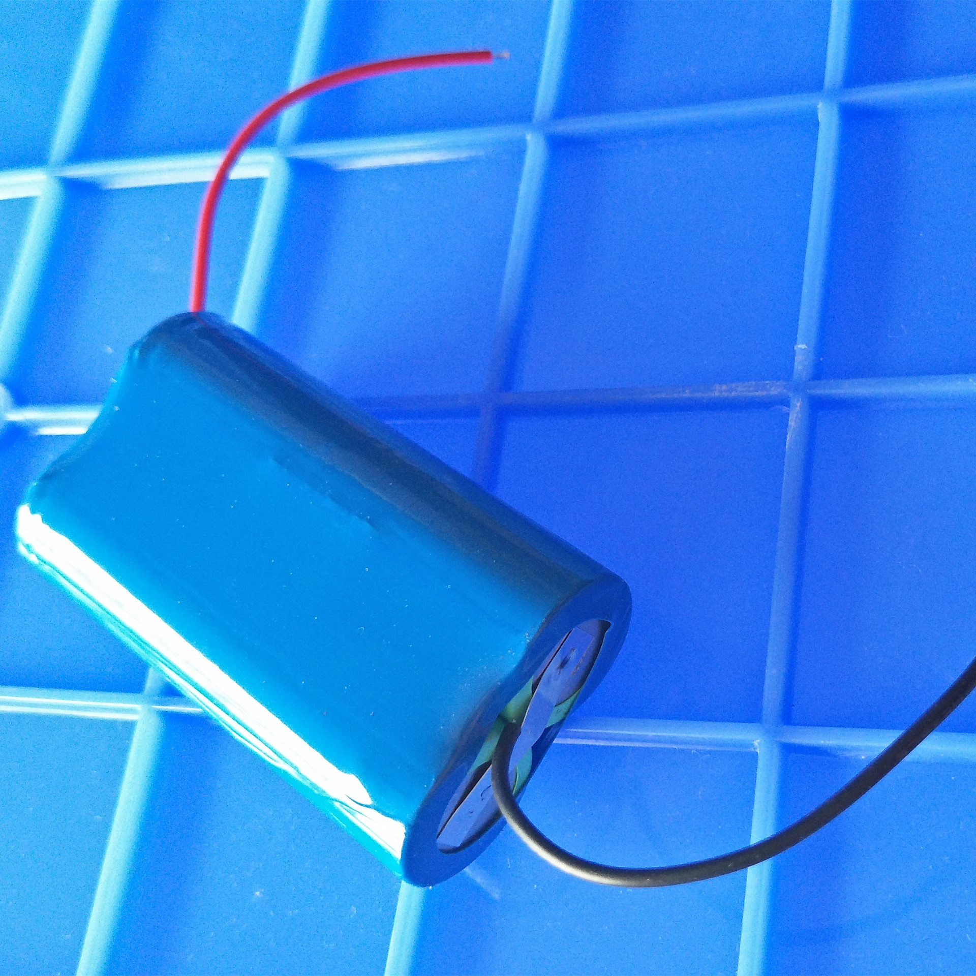 并联18650电池带线双并三并串联分容配对出线锂电池大容量锂电芯