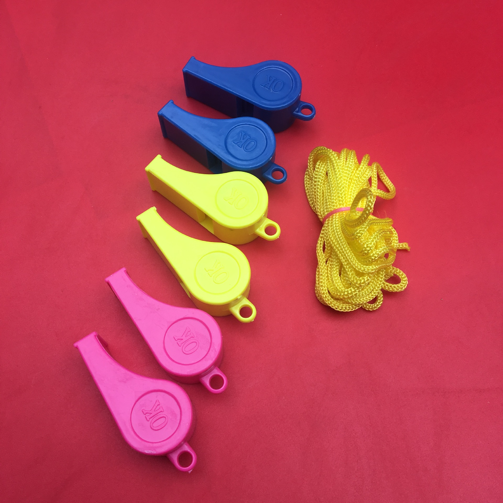 吸卡6个口哨 裁判哨子 球迷口哨 救援口哨 彩色塑料口哨 批发