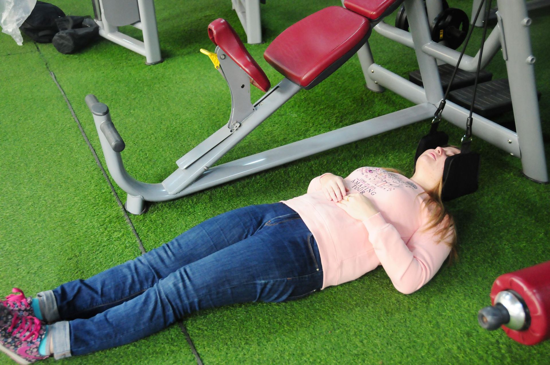 新款 脖子吊床 颈部吊床颈部枕头去疲劳工具 颈椎牵引器