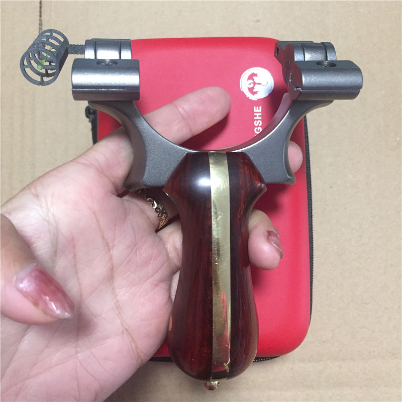 新品厂家批发钛合金龙舌檀木瞄点机械扁皮弹弓带盒子新品