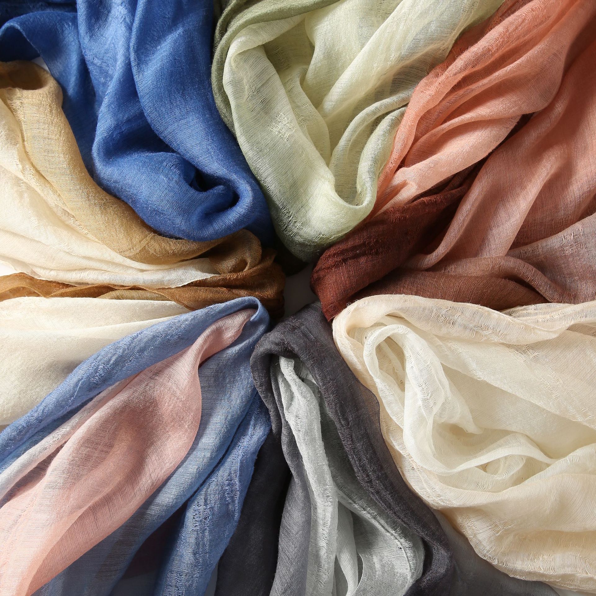 2018春夏新款丝巾女外贸款韩版渐变色真丝羊毛混纺丝巾轻薄度假风