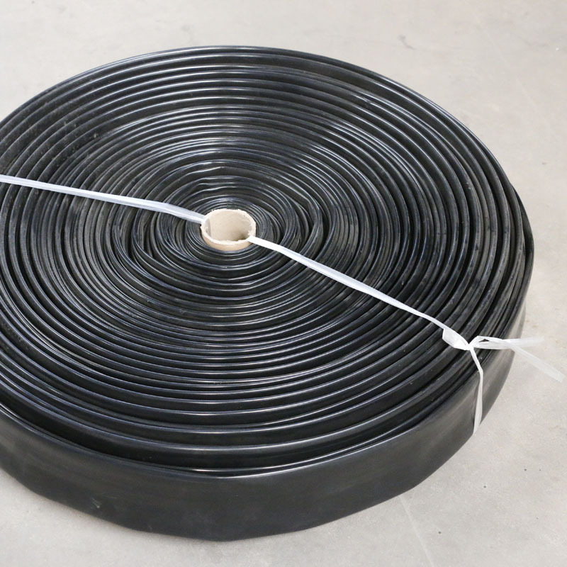 厂家生产直售微喷带 黑色喷灌带农用喷水滴灌带 灌溉防老化喷管