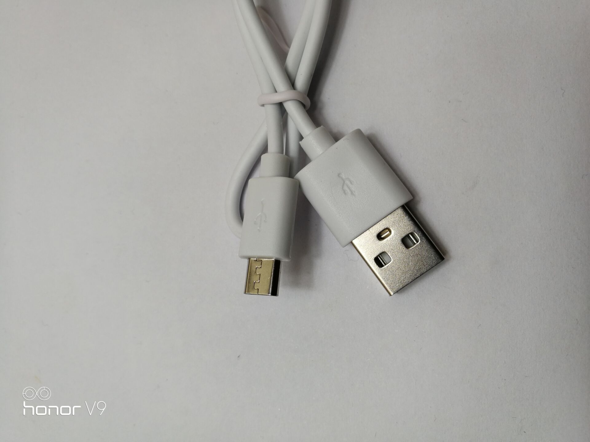 厂家直销批发0.3米usb对迈克二芯白色黑色环保充电线8/0.15过2a