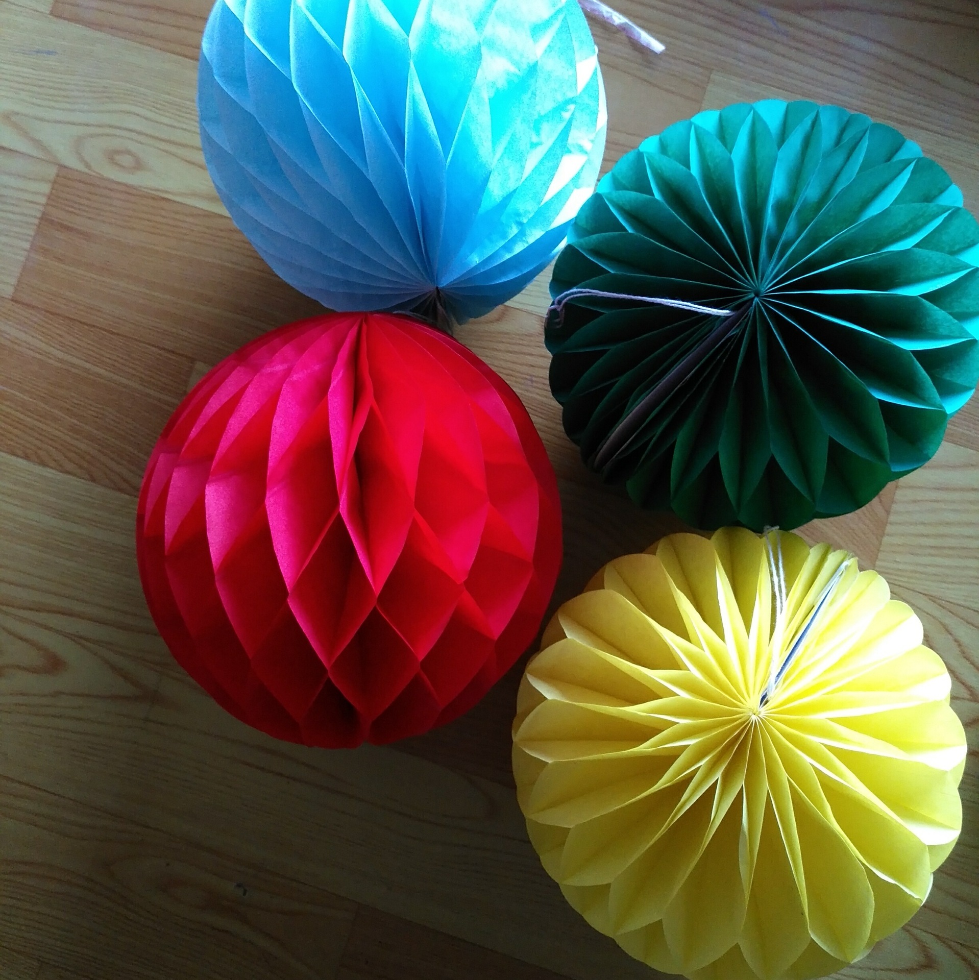纸质蜂窝球底座 创意纸拉花 彩色纸花球 婚庆装饰纸扇花球