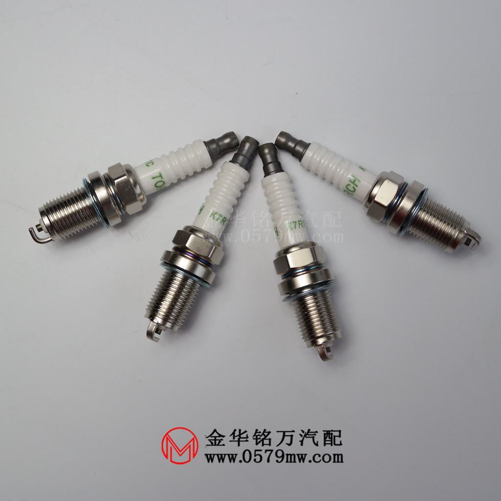 适用k7rtc长安之星五菱之光小康火花塞474/465qr发动机小头火花塞