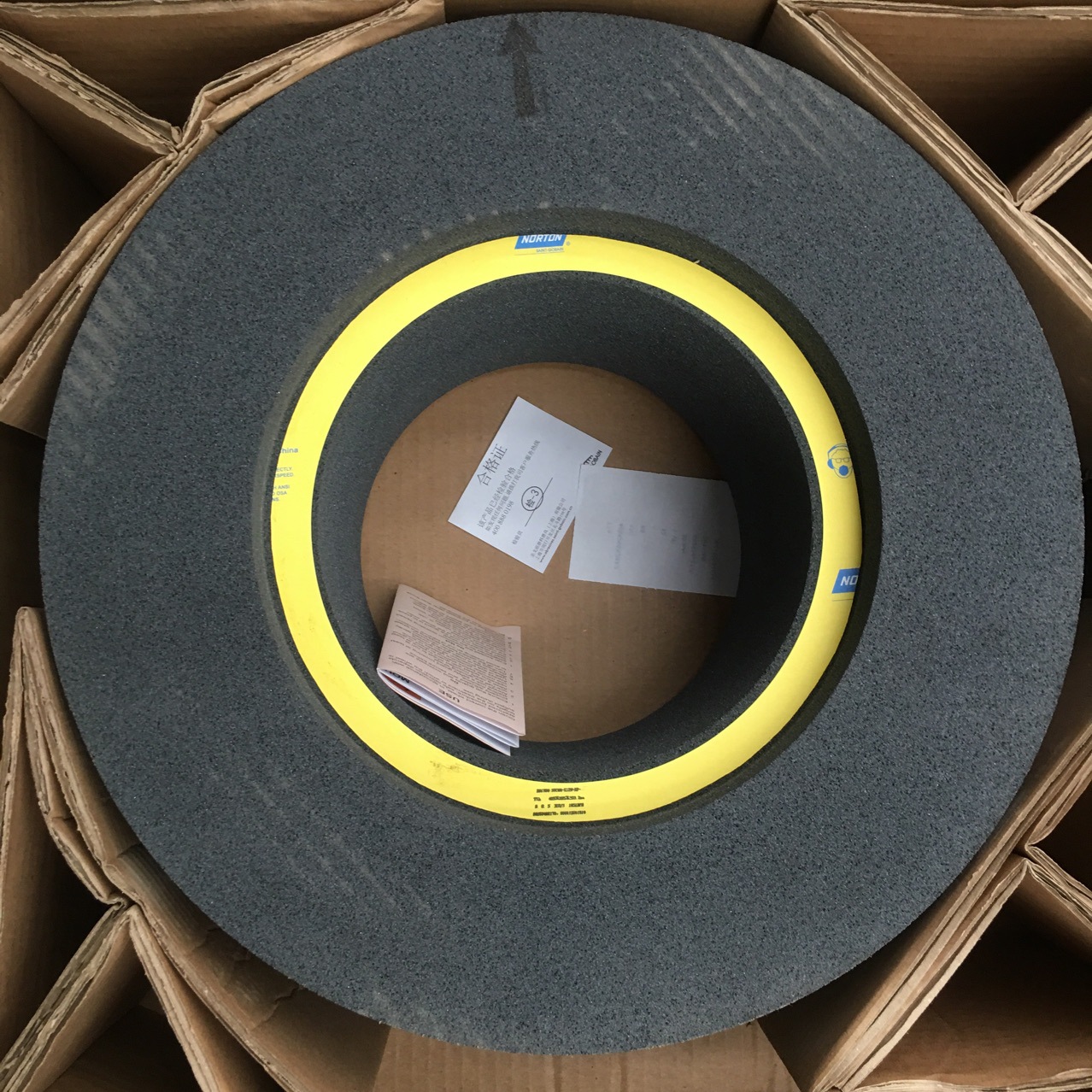 圣戈班norton诺顿 无心磨床砂轮心轮 调整轮导轮 610x305x304.