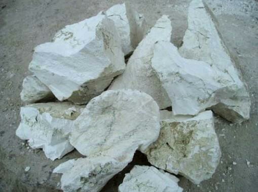 厂价低价直销工地用块状生石灰白石灰块状白灰