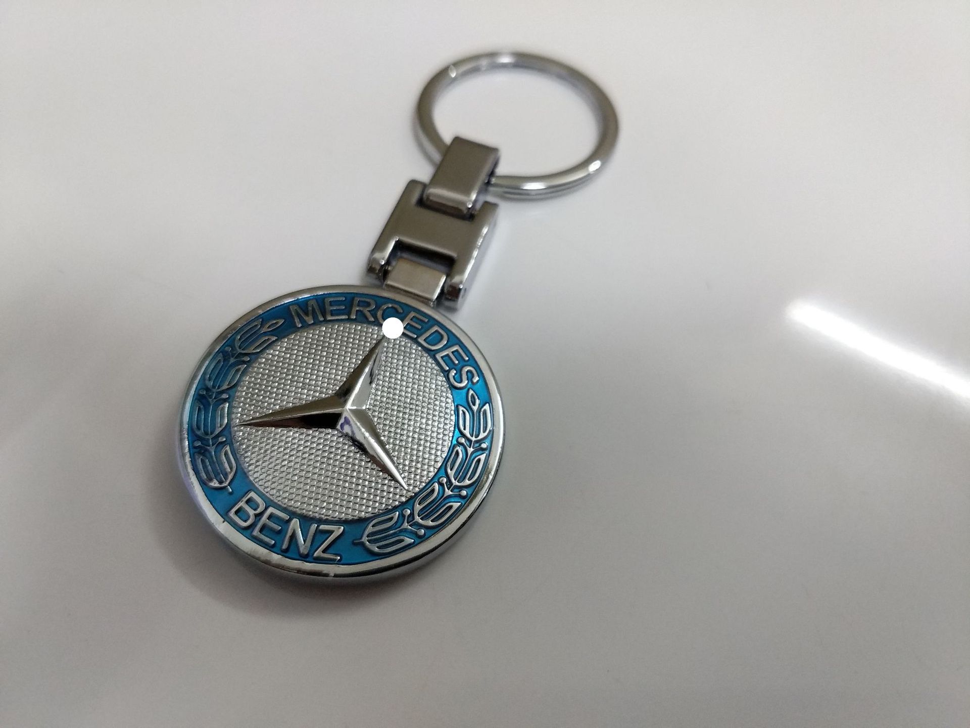 适用奔驰钥匙扣腰扣挂件s级c200l/e级/gla/glc车钥匙环链真皮男女