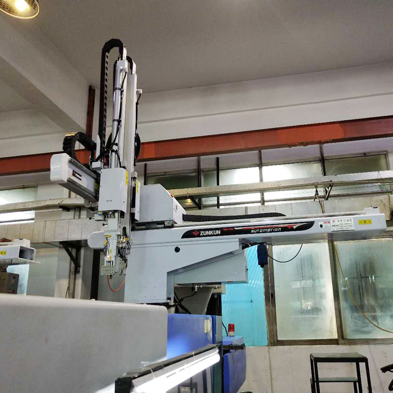 专业制造震雄 海天注塑机机械手 厂家直销 取手机外壳专用机械手