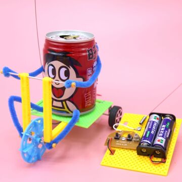 遥控三轮车旺仔易拉罐机器人骑车diy手工科学小制作废物利用玩具