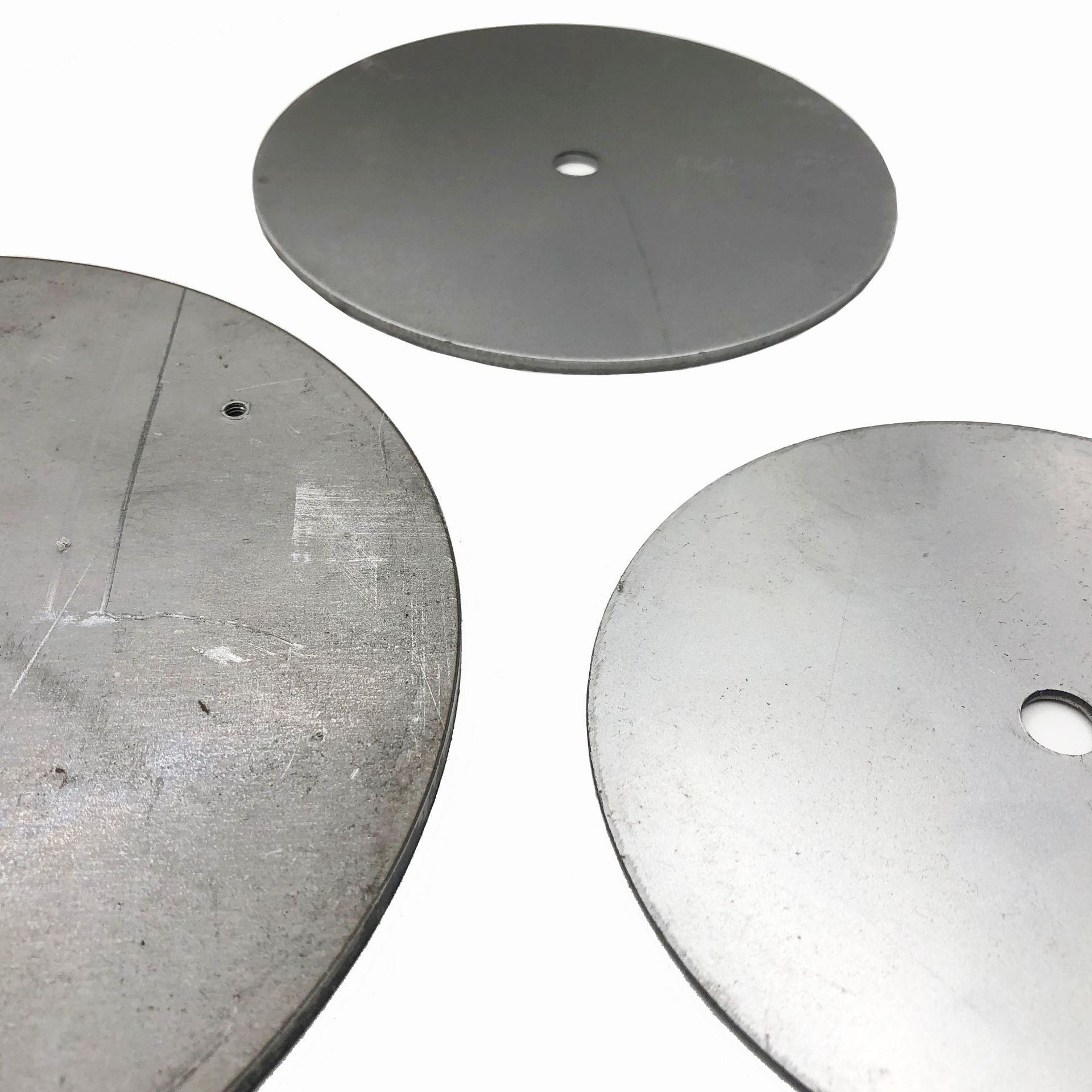 2mm冲压铁圆片 旋压圆铁片 五金灯饰配重块 工艺品圆形垫片