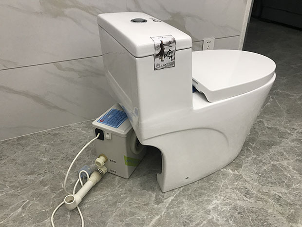 厂家直销新款电动污水提升器别墅地下室一体卫生间粉碎提升电马桶