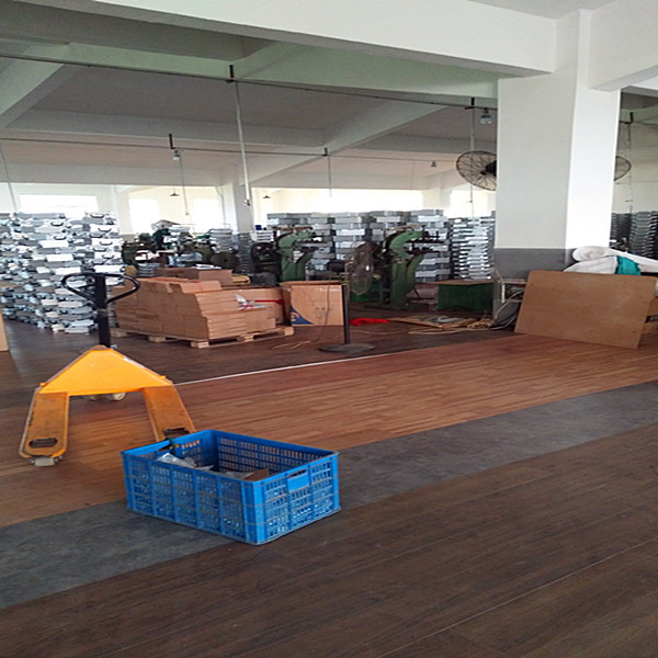 武进区横林曼非雅箱包厂