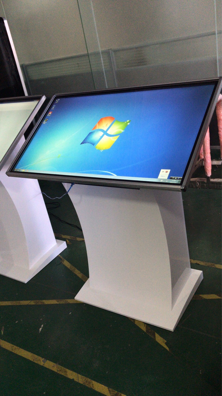 c型43寸触摸一体机