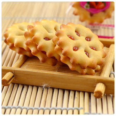 整袋168g草莓菠萝水果味夹心果酱饼干小粒独立包装休闲小零食