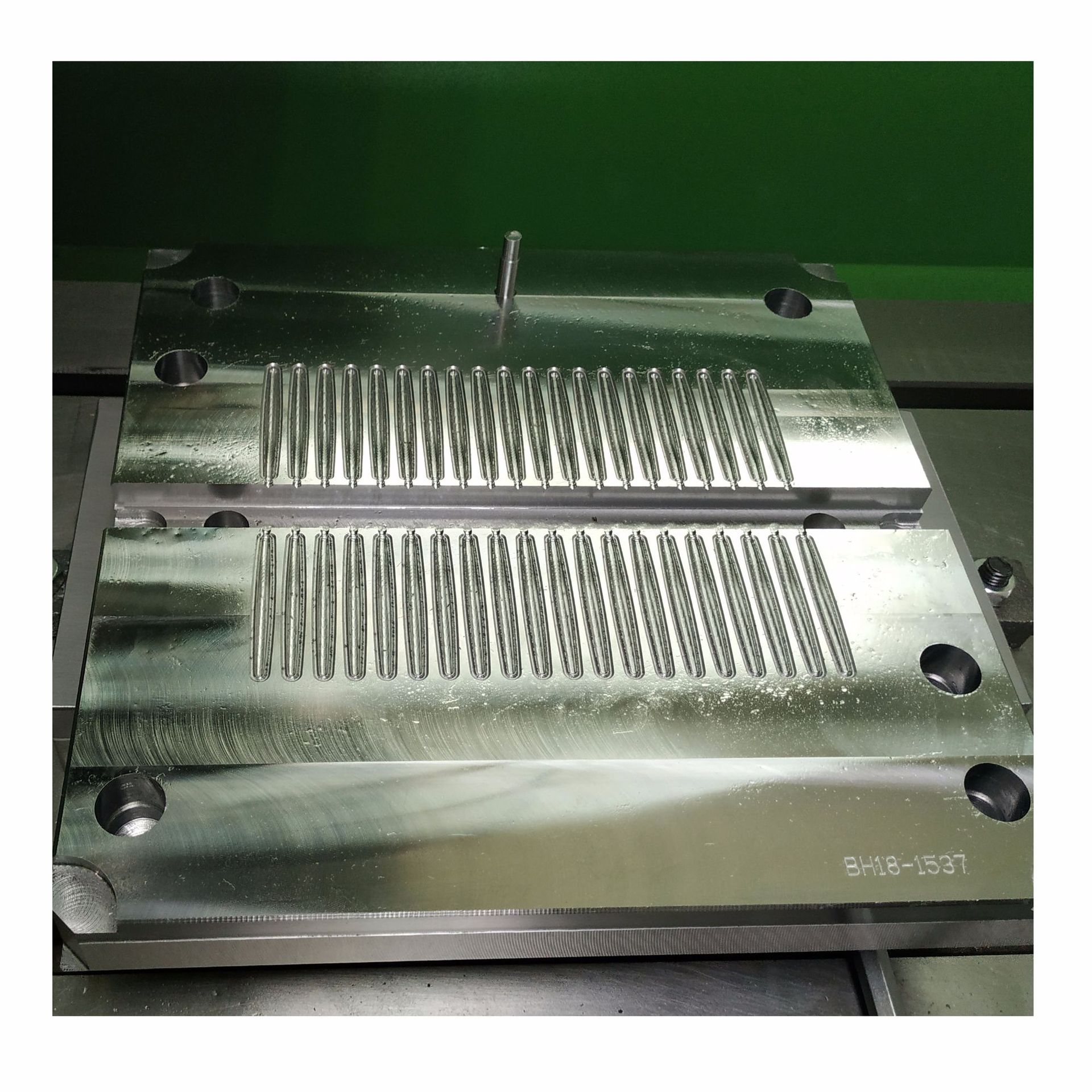 东莞硅胶模具厂开模定制硅胶护套模具定做 硅橡胶按键模具定制