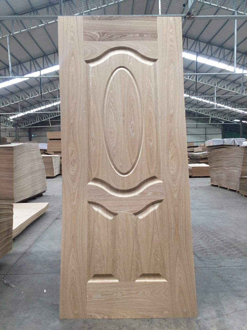 工厂直销临沂门板 临沂门皮 模压门板 模压门皮 三胺免漆门板