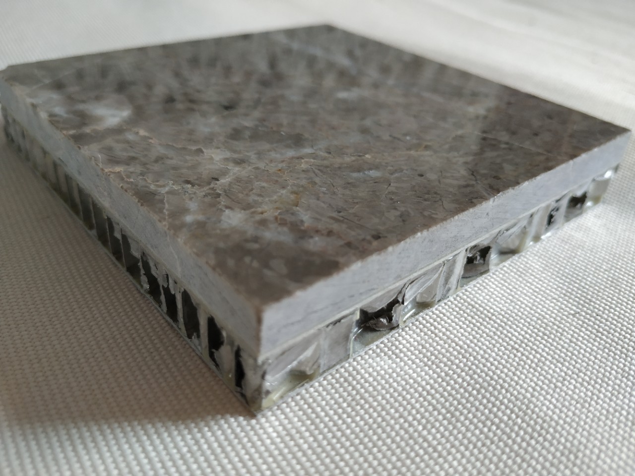 蜂窝铝板10mm 蜂窝芯铝厚 石材铝蜂窝复合板