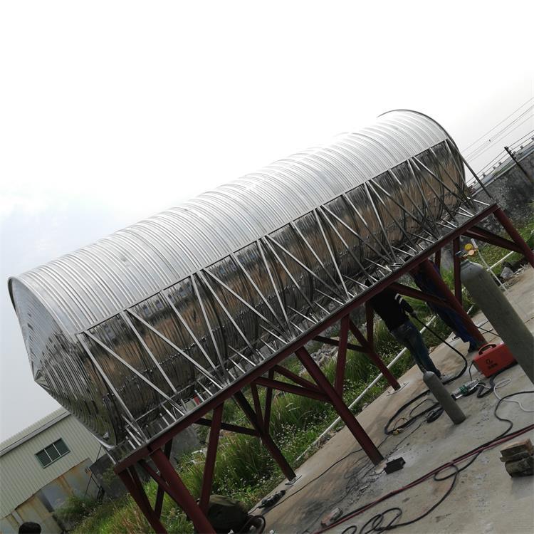 太阳能家用304不锈钢水塔水箱厂家 承压双层卧式保温生活无菌水箱