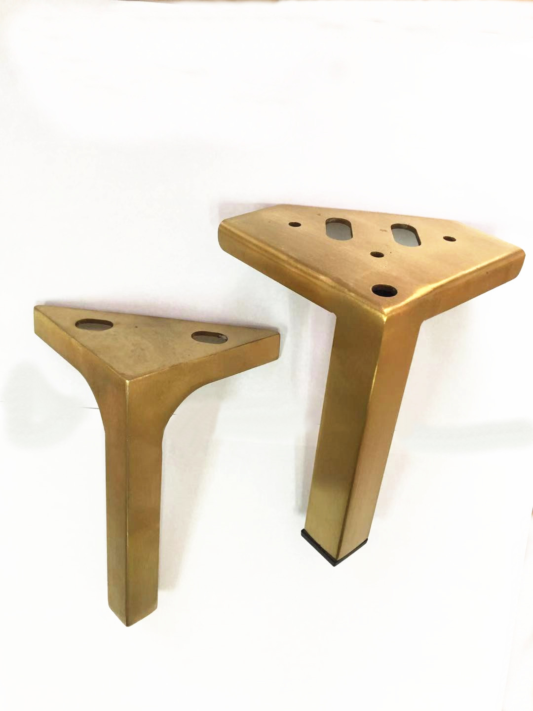 工厂直销高档欧式金色倾斜圆锥不锈钢 铁沙发脚 t型超长茶几 床脚