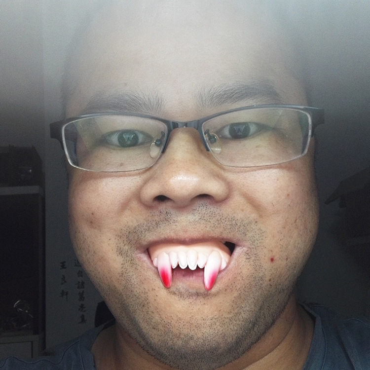 搞笑搞怪整蛊塑胶软牙套万圣节假牙 龅牙吸血鬼牙齿僵尸门牙现货